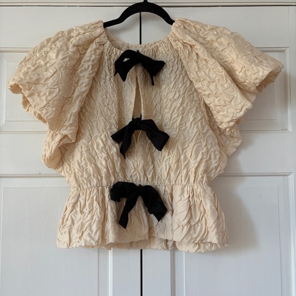 Ulla Johnson Babette Top in Creme Size 6 Puff Sleeve Bow Closure Classic Crinkle - Picture 7 of 17